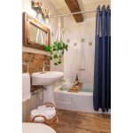 Premium 1 Queen 2 Singles Bathroom in Premium 1 Queen 2 Singles